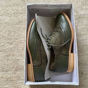 Olive Green Wanted Brand Wingtip Oxfords size 5.5 US